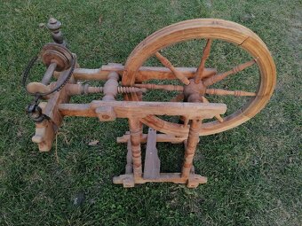 Predám starožitný kolovrátok - 7