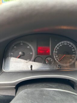 VW Caddy 1.9 TDI - rok 2005 - 7