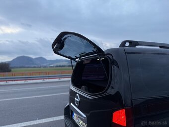 Nissan Pathfinder navi ,4x4, tažné cierny strop , carplay - 7