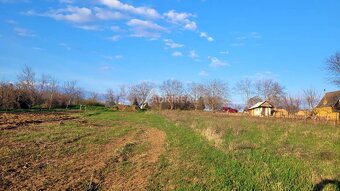 PREDAJ-ZNÍŽENÁ CENA:Rekreačný pozemok Čechynce; 2183m2; 59.9 - 7