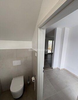 RK Dobré reality prenajíma krásny nový apartmán v Nesvadoch - 7