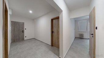 Priestranný, kompletne zrekonštruovaný 3 izbový byt - 7