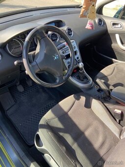 Predám Peugeot 308/110kW 1,6 benzín 1000€ súrne cena pevná. - 7