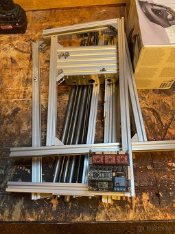 CNC frezka v demonte - 7
