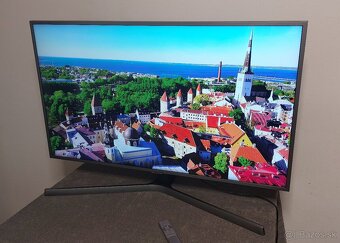 Samsung 43" 4K UHD Smart TV (UE43NU7472) - 7