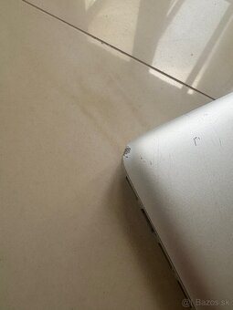 Apple MacBook Air 2011 - 7