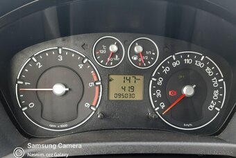 Ford fiesta 1,4tdi - 7