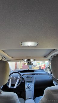 Predám Toyota Prius 3 Panorama Exclusive - 7