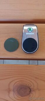 Držiak mobilného telefónu, rôzne farby s logom Škoda - 7
