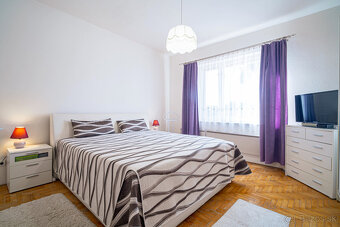 Na predaj dva rodinné domy na jednom pozemku v Krásnohorskom - 7