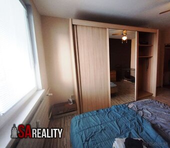Ponúkam na predaj 3 izbový byt s balkónom Levice, Rybníky 1. - 7