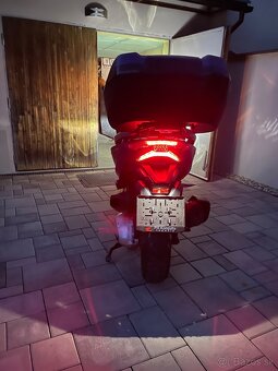 Honda Forza 350 - 7