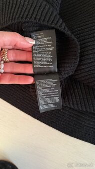 Čierne upletove pončo H&M - 7