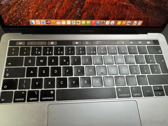 Predám MacBook Pro 13" - 7