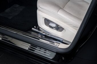 rolls Royce Ghost pronájem vozidla s řidičem - 7
