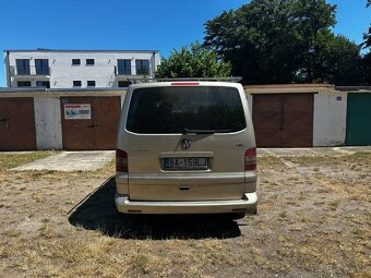 Volkswagen Multivan 2.5 TDI 7 miestne - 7