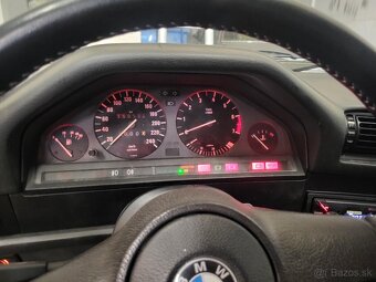 E30 318is - 7