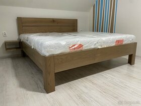Masívna dubová posteľ 180x200cm s výsuvnými boxami - 7