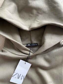 Mikina Zara c. L - 7