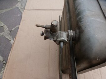 Nádrž na traktor - 7