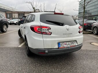 Renault Megane 1.6i - 7