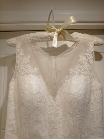 Svadobné šaty s čipkou, navrhnuté dizajnérkou Anna Sorrano - 7