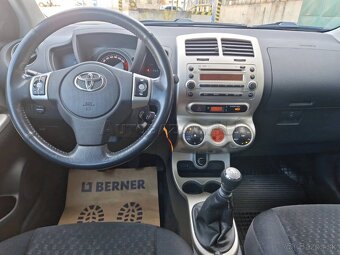 Predám Toyota Urban Cruiser 1.4 D-4D AWD,Klíma,Tažné,8x gumy - 7