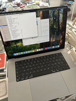 Apple Macbook M2 Max 16” 32gb ram 1TB SSD - 7
