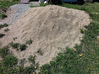 Predám kamenivo pod za kovu dlažbu....... - 7