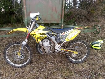 Suzuki rmz 250 - 7