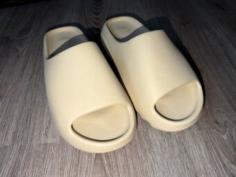 Nové Adidas Yeezy Slide Bone US11 US12 - 7