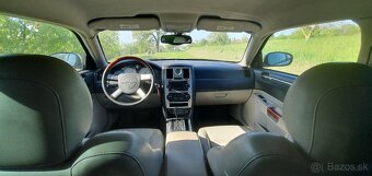 Chrysler 300C 5.7 Hemi - 7