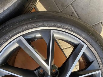 VEGA orig.skoda Superb3V 5x112 8j x19 ET 45 VW - 7