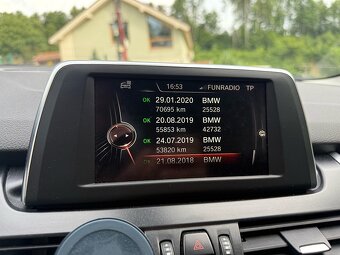 BMW rad 2 Gran Tourer 220d xDrive Sport Line A/T - 7