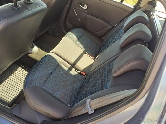 Predám Renault Clio Grandtour 1.2 benzín ,55kw rok výroby 20 - 7