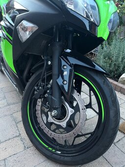 Kawasaki Ninja 300 ABS - 7