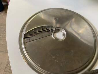 Kuchynský robot mixer bosch univerzál - 7