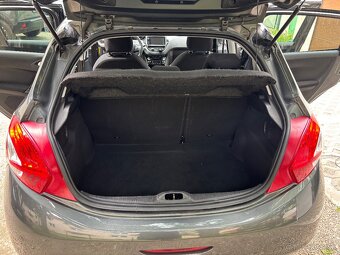 Predám Peugeot 208 2014 1.2 VTi - 7