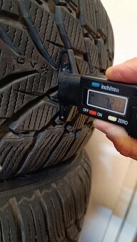 215/60 R17 nokian 7 mm zimné - 7