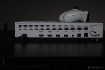 Xbox One S 1TB + ovládač 🎮 – výborný stav, resetovaný - 7