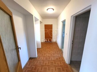 POLYFUNKČNÝ PRIESTOR V CENTRE – SALÓN, KANCELÁRIA,... - 7