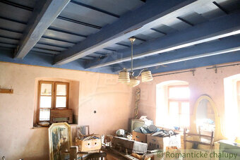 VÝRAZNE ZNÍŽENÁ CENA - Gazdovský dvor v príjemnom prostred - 7