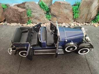 prodám model 1:18 lincoln model K 1931 - 7