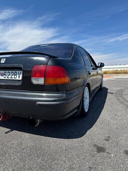 Honda civic 6g 1.5 eco - 7