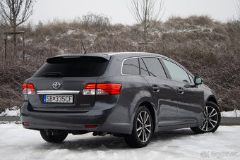 Toyota Avensis Combi 91 kW - 7