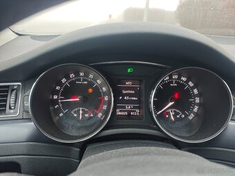 Škoda Superb 2.0tdi 125kw - 7