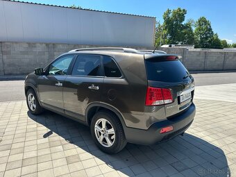 Kia Sorento 2,2 Crdi 4x4 automat TOP stav - 7