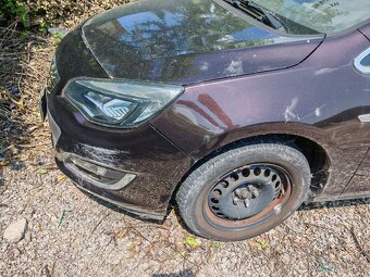 Opel Astra 1,4 benzín - NEPOJAZDNÉ - 7