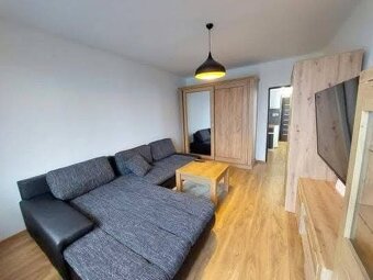 Moderný 1 izbový byt s balkónom do PRENÁJMU - KOMÁRNO - 7