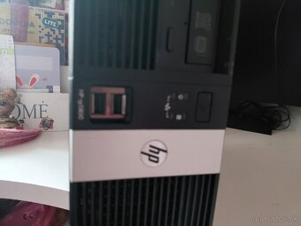 Stolový počítač H P - 7